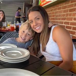 Meet your Posher, Lacey